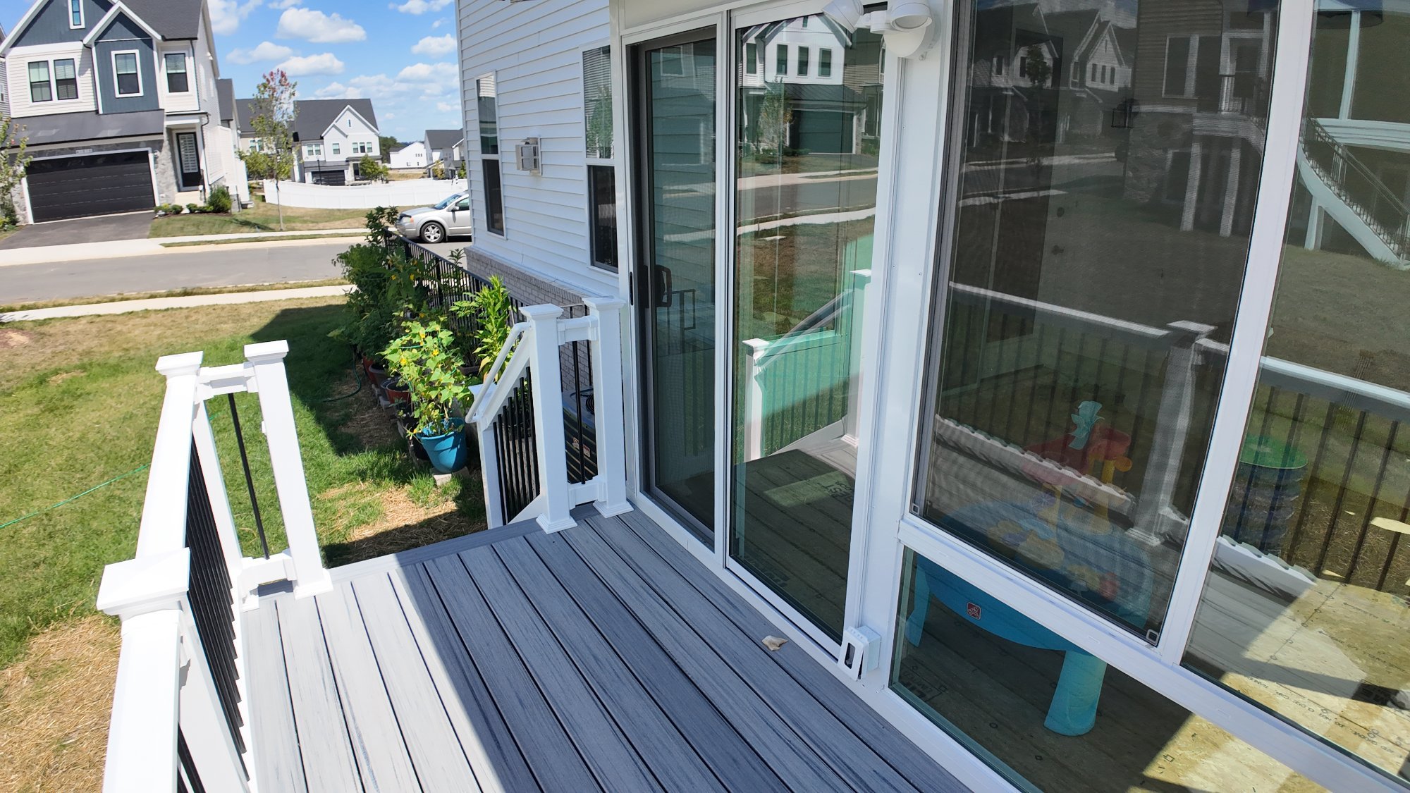 Deck builder in Hopewell City, Virginia by Stoneridge Decks