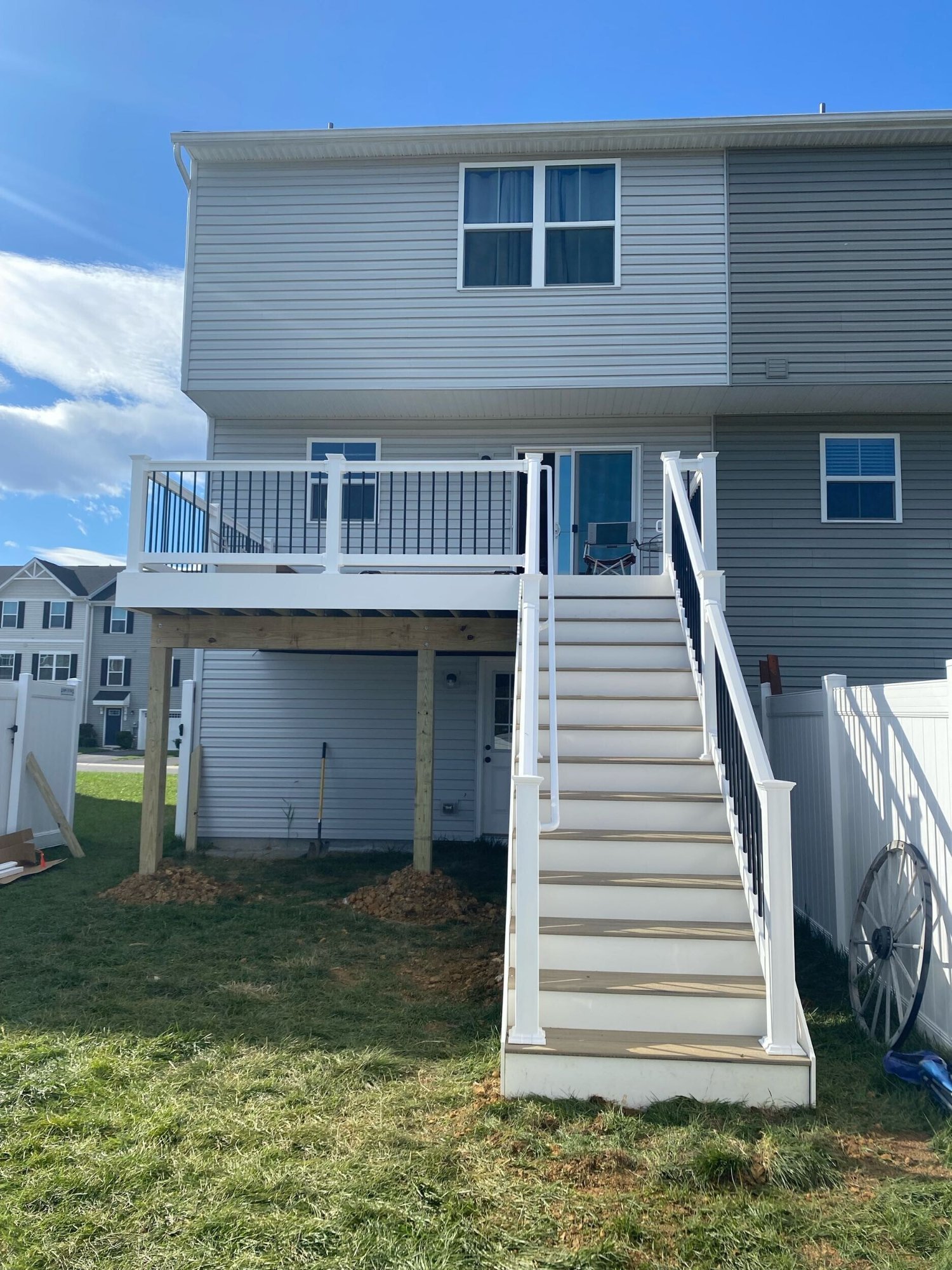 Composite deck white railing Martinsburg