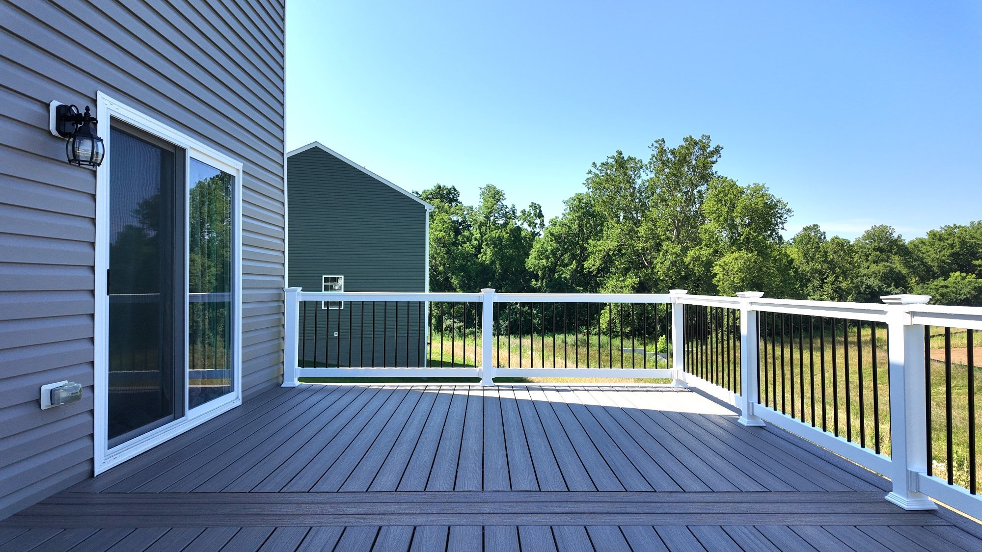 Custom deck patio Leesburg